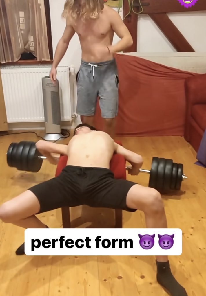 $B (@brendandagawd) on Twitter photo 