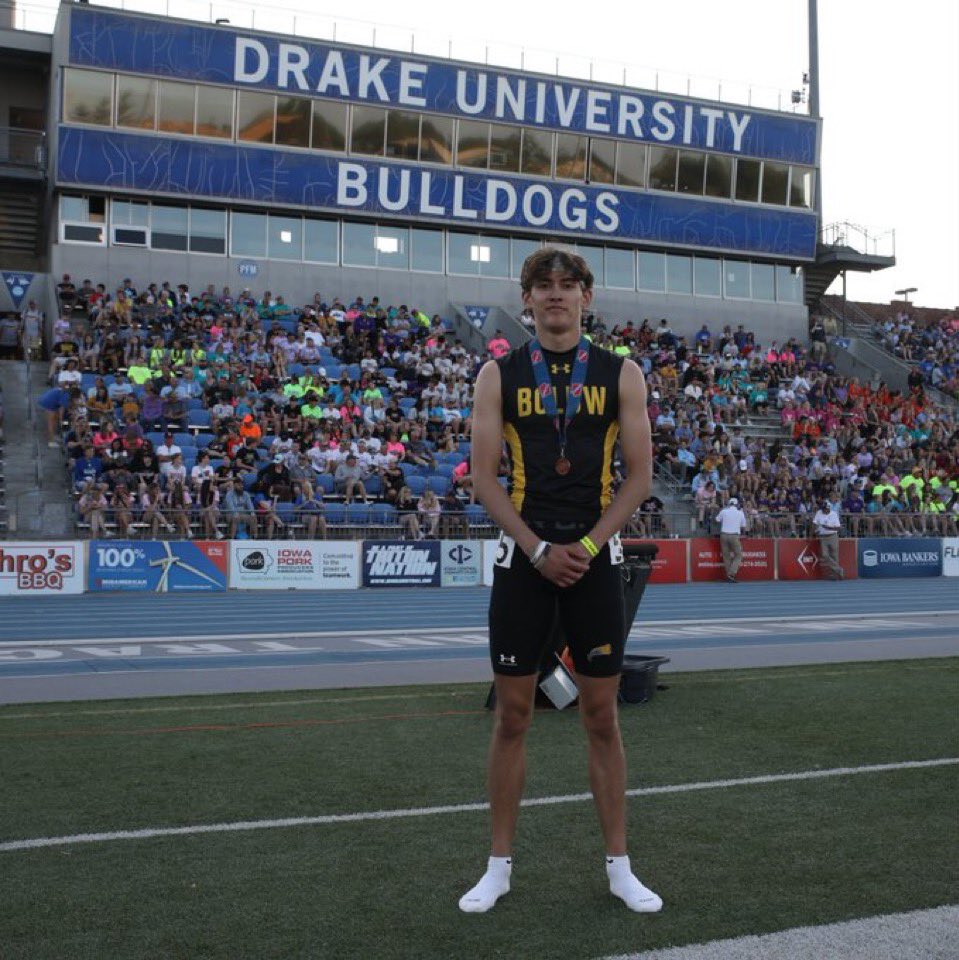 Huge PR to go sub 50.... 4th place at state in the Open 400m with a 49.97. I will be back tomorrow and Saturday for the dmed and sprint med. Thanks all for the support