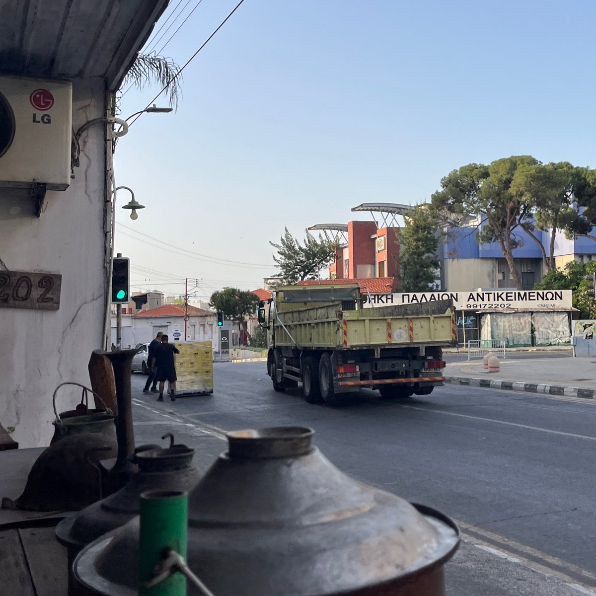 Ничего особенного, просто грузовик обгоняет пиво