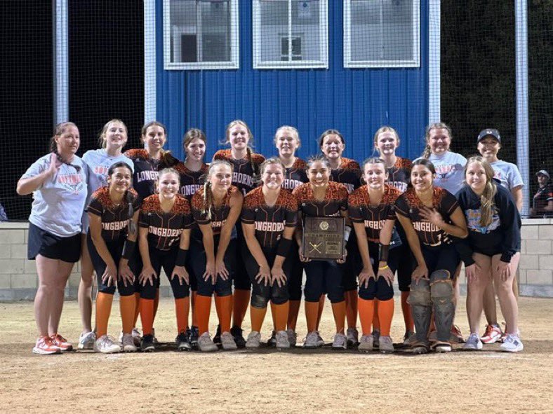 Holcomb (3A🥎) wins Colby regional with a 9 inning 4-3 win over Cimarron. Korryn Johnson also broke the career strikeout record and surpassed 900 career strikeouts tonight. #sportsinkansas