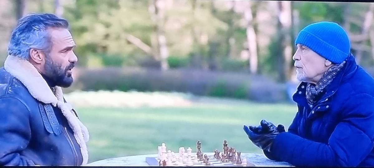 RomaillerG's tweet photo. Dans le superbe film #ComplètementCramé 🎬 ❤️, #MBlake et #PhilippeMagnier une complicité et une amitiée et née, inoubliable. Excellente journée @PhilippeBas mon #acteur et #cascadeur favori et 👍💯😘 et à tes fans 😃😘. https://t.co/6Ahyeab4am