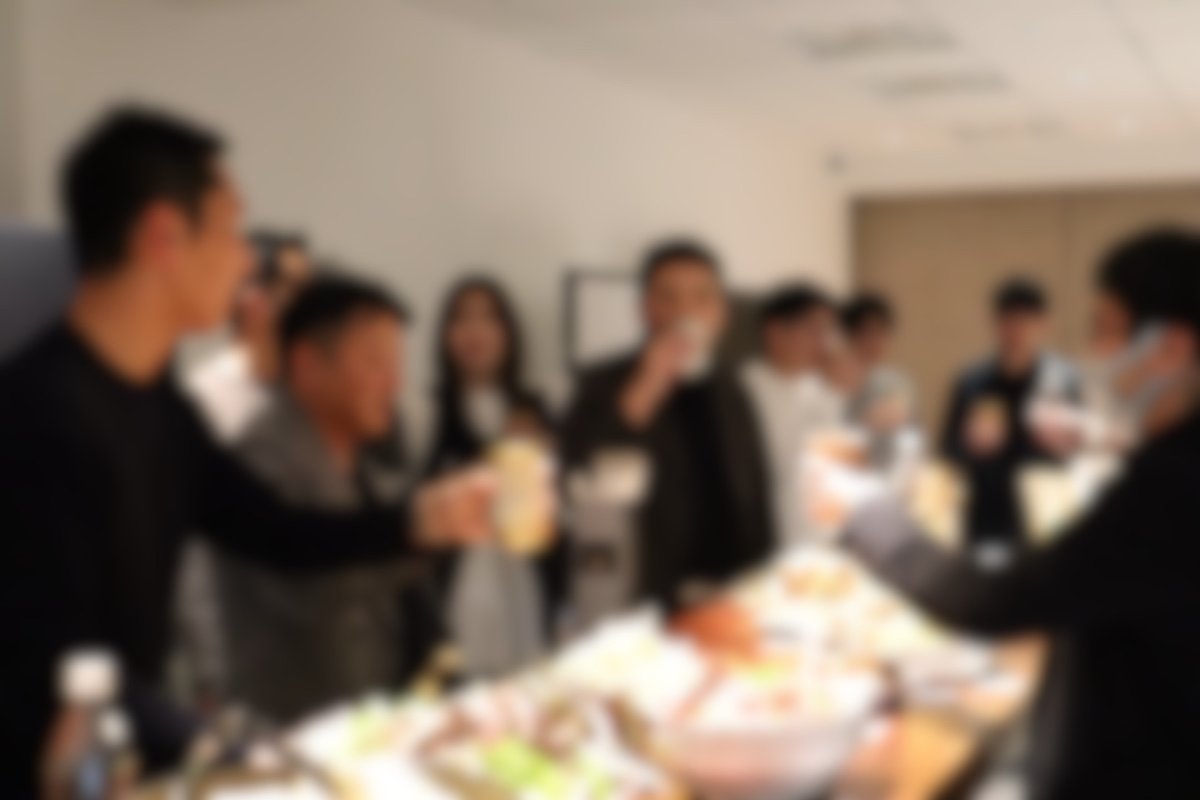 dora_rakurakudx's tweet image. 【🌸ワークショップ4月🌸】
ワークショップの後は、懇親会を開催！
今年の新入社員にとっては、初めてのワークショップ。
懇親会では普段遠方でリモートワークをしている社員達とも交流している様子が見受けられました☺️
#ワークショップ #社内イベント #techfirst #テックファースト