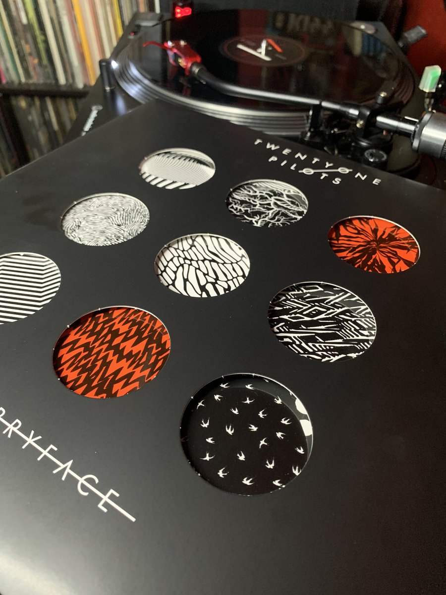 May 17th 2015, @twentyonepilots would release their fourth album Blurryface. 
#twentyonepilots 
#blurryface 
#AlbumAnniversary 
#vinyl 
#vinyljunkie 
#vinyllover