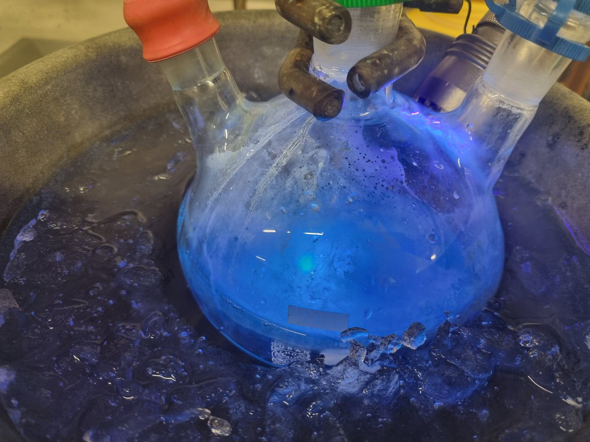 Dr Martin van Koeverden (@vanviologen) on Twitter photo Seemingly turning one fluorophore into another <a href="/ChemistryUoM/">School of Chemistry | University of Melbourne</a> #FluorescenceFriday #RealTimeChem #ozchem Seemingly turning one fluorophore into another <a href="/ChemistryUoM/">School of Chemistry | University of Melbourne</a> #FluorescenceFriday #RealTimeChem #ozchem