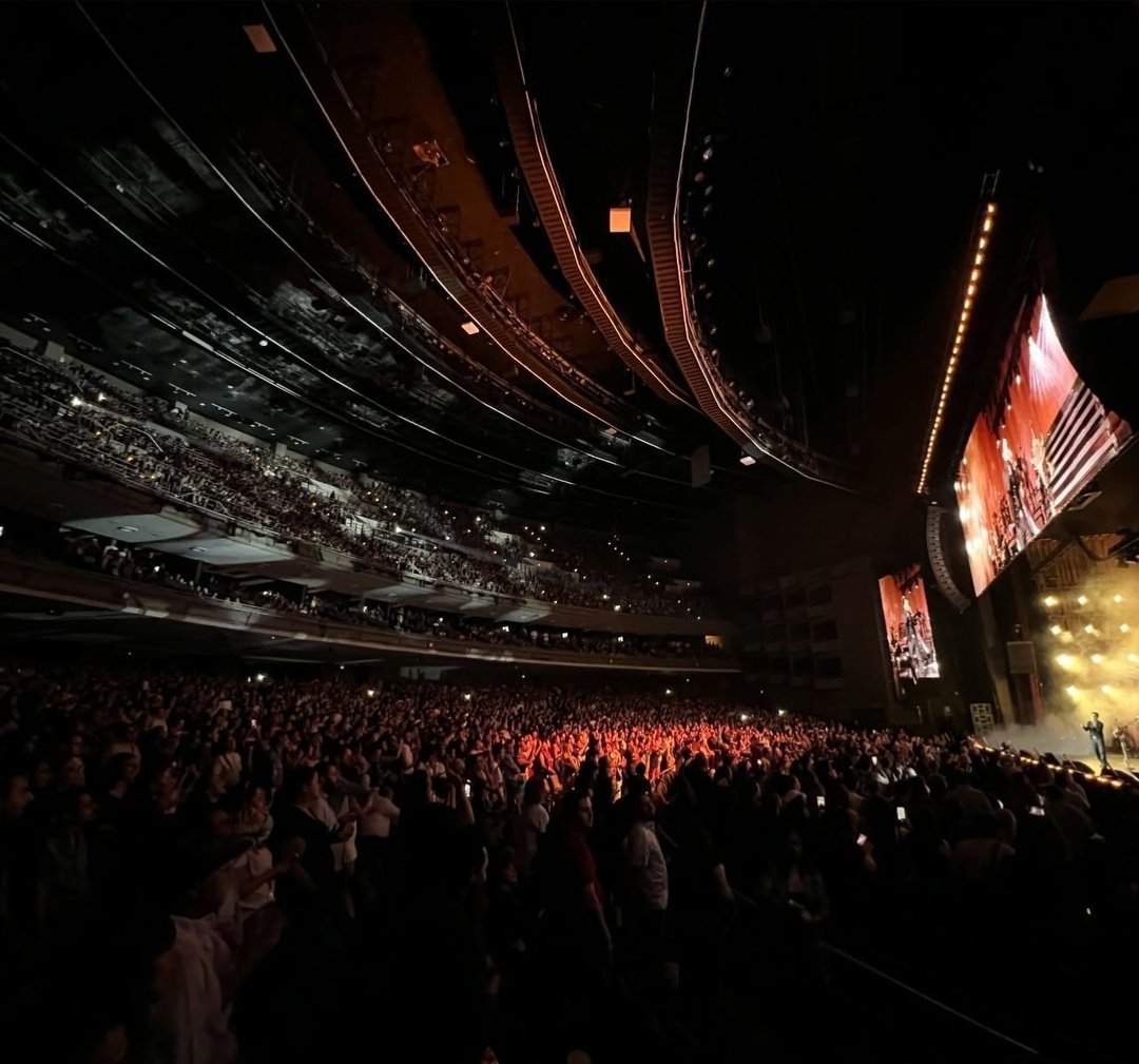 Christian Nodal esta noche en el Auditorio TELMEX ante más de 11,000 personas ❤️‍🔥