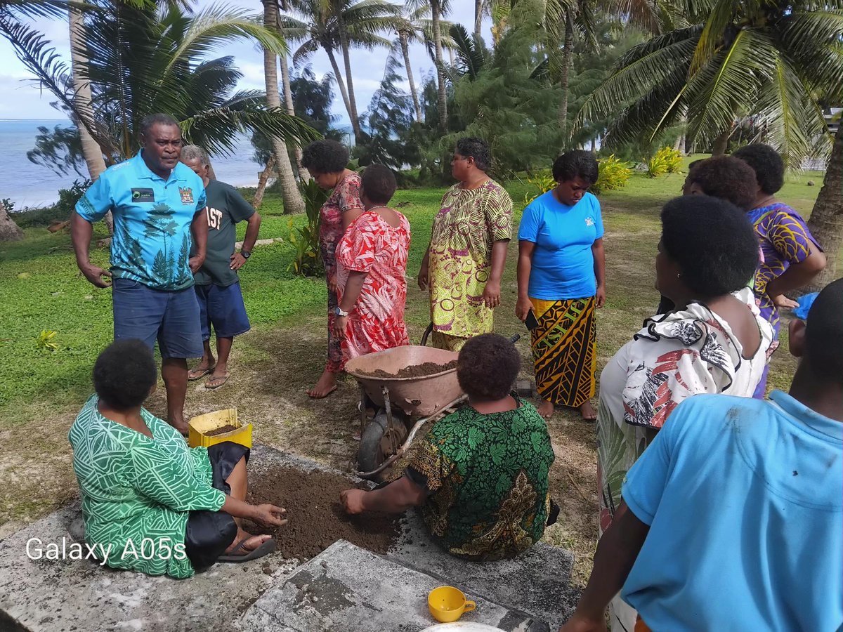 A @forestry_fiji Central Eastern Division team is currently visiting Gau Island to address pending community programs. The team also facilitated nursery training sessions for women's groups in Yadua, Lovu, & Vadravadra villages this week. 🔗read more: shorturl.at/fLo0p