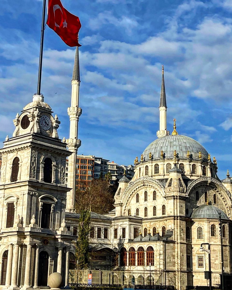 Günaydın ~ hayırlı Cumalar … İstanbul by istanbul__life