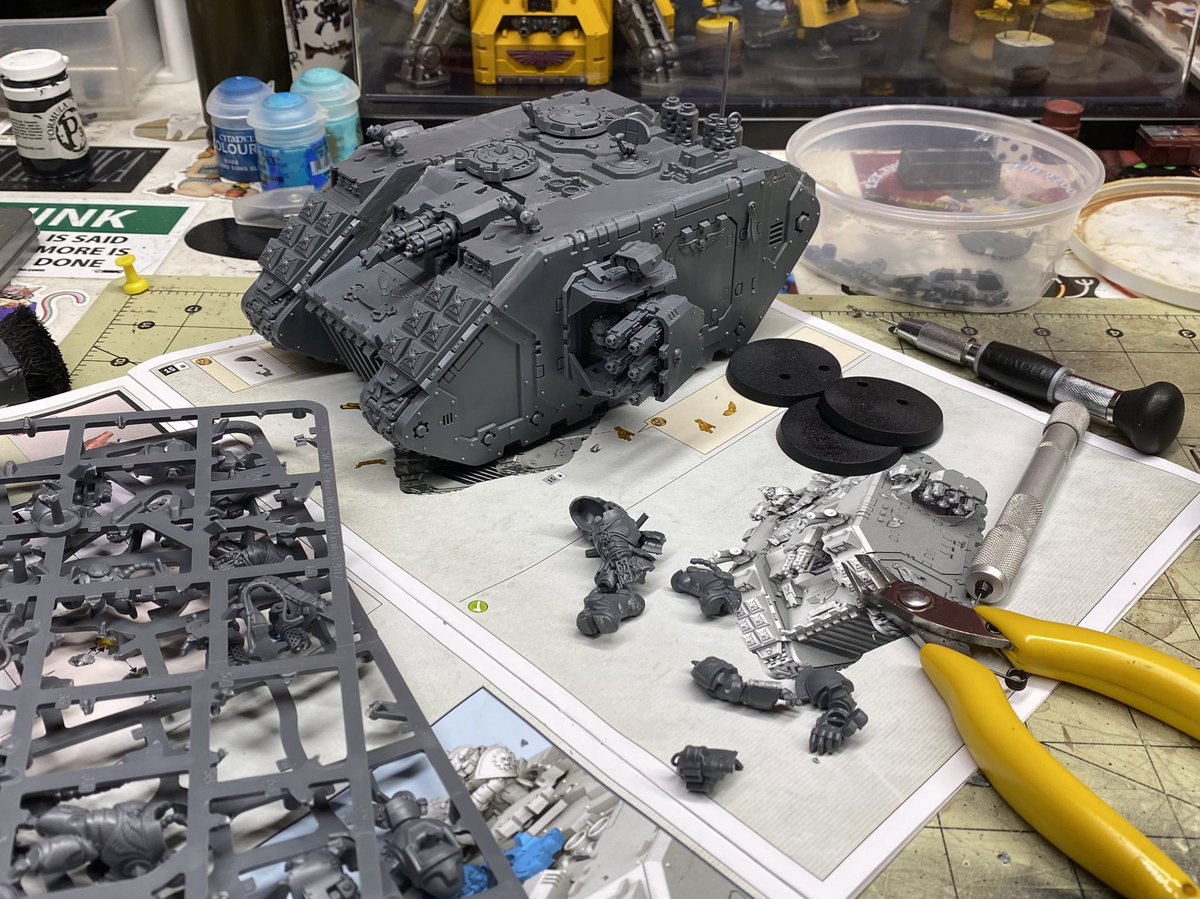 Beginning the Aggressor conversion, ETB flamers to the bolters from the standard kit; finished the Crusader build, needs priming. #hobbystreak no.668