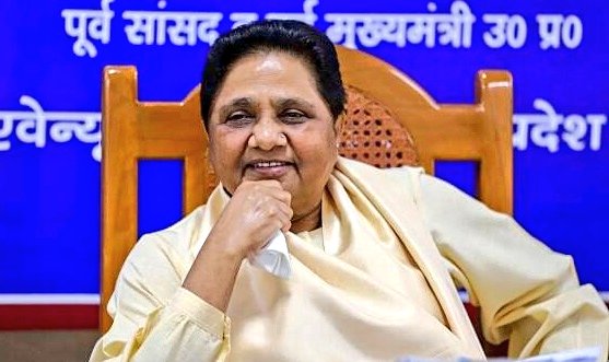 ममता बनर्जी इंडि गठबंधन में होकर भी अकेले चुनाव लड़ रही है

बहन @Mayawati जी इंडिया गठबंधन में नहीं है फिर भी भाजपा की Bटीम है 

ममता बनर्जी  को मनुवादी और चमचा मीडिया भाजपा की B टीम क्यों नहीं कहता.? 

 इसलिए की ममता बनर्जी उच्च ब्राह्मण जाति से है और बहनजी SC है

यही है जातिवाद