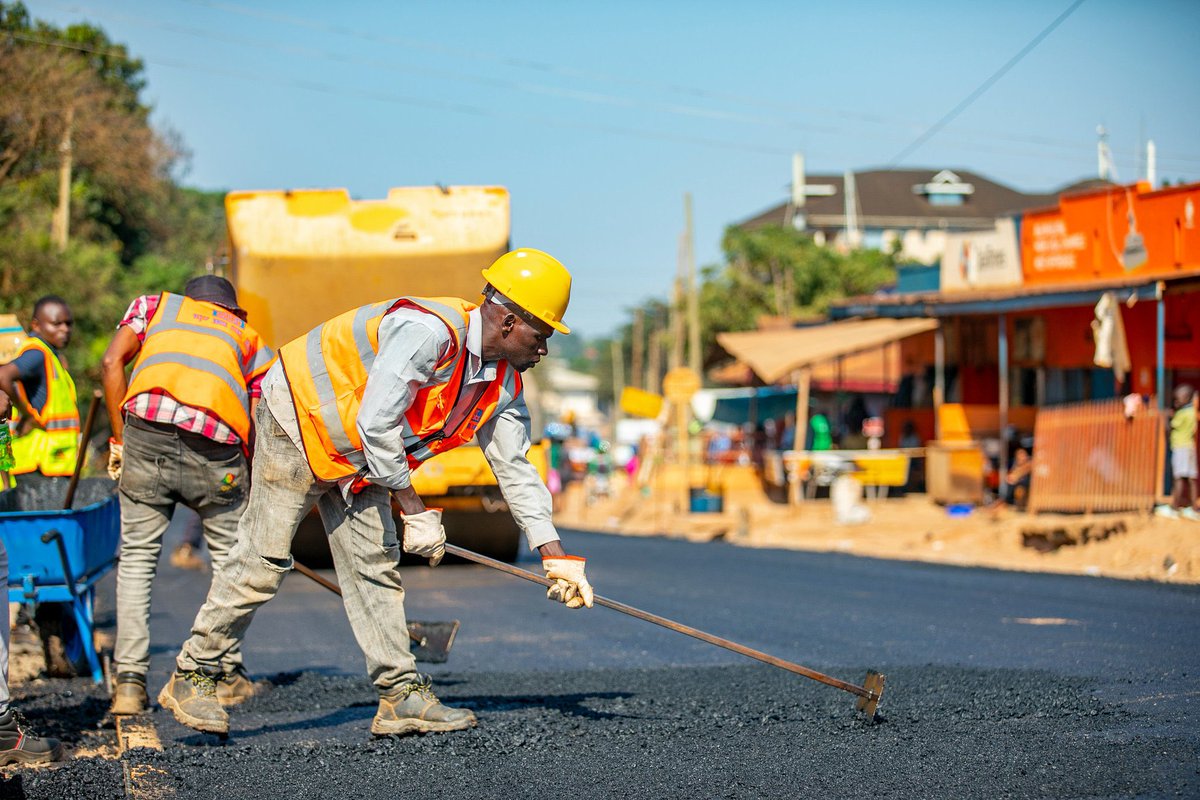 Following the Kampala Pothole Exhibition, Gov’t has now earmarked Shs592.08bn to address flooding, traffic congestion, poor road infrastructure, un-signalized junctions, provision of street lighting and storm water drainage enhancements in Kampala in the 2024/25 national budget.