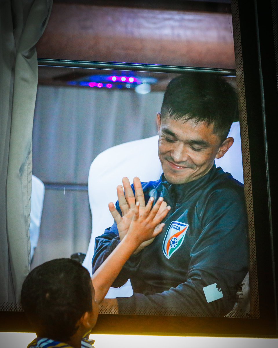 SyamKohli's tweet photo. We'll miss you, Captain. Leader. Legend💙 🇮🇳
#ChhetriForever https://t.co/oVDgeYg11c