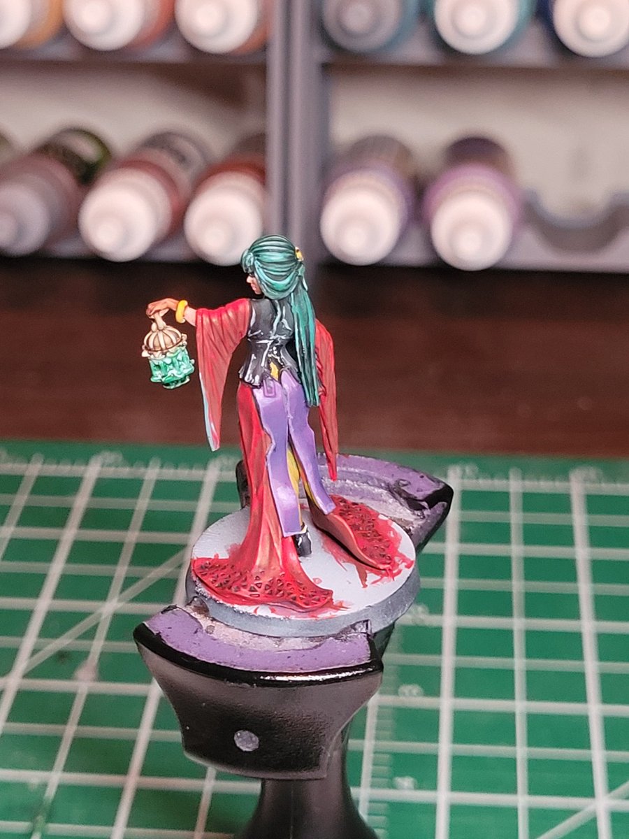 Tonight's progress/struggle session with the Dragon Lady - rapidly approaching burnout on this one. Gonna base her up tomorrow and move on to something else

#hobbystreak 380
#infinitythegame