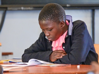 KEYlibraries's tweet image. Encouraging students to read for pleasure has various benefits, including improved concentration, enhanced empathy, and reduced stress. #KEYLibraries #ReadingProgram