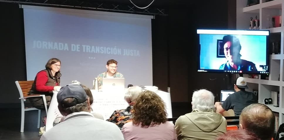 Muy agradecidas de @XabiMarrero y @MartinLallanaS por sus estupendas ponencias en la Jornada de #TransiciónJusta en #Llangréu.