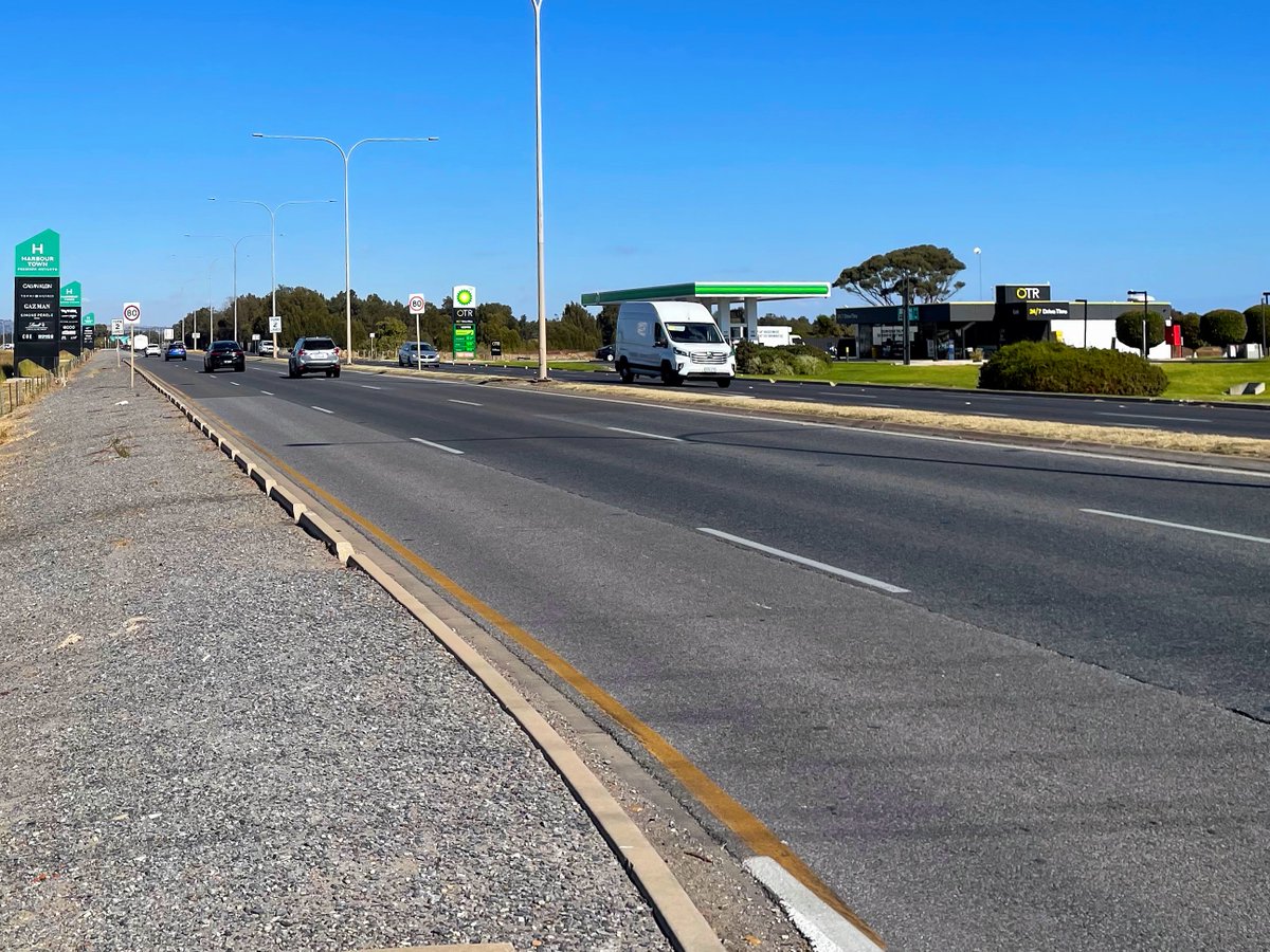 The speed limit on Tapleys Hill Rd, West Beach will be reduced to 60km/h from Fri 31 May to improve safety for all road users. The change follows safety reviews & traffic modelling which showed the lower limit will improve safety & reduce crashes. More: dit.sa.gov.au/news/feed?a=13…