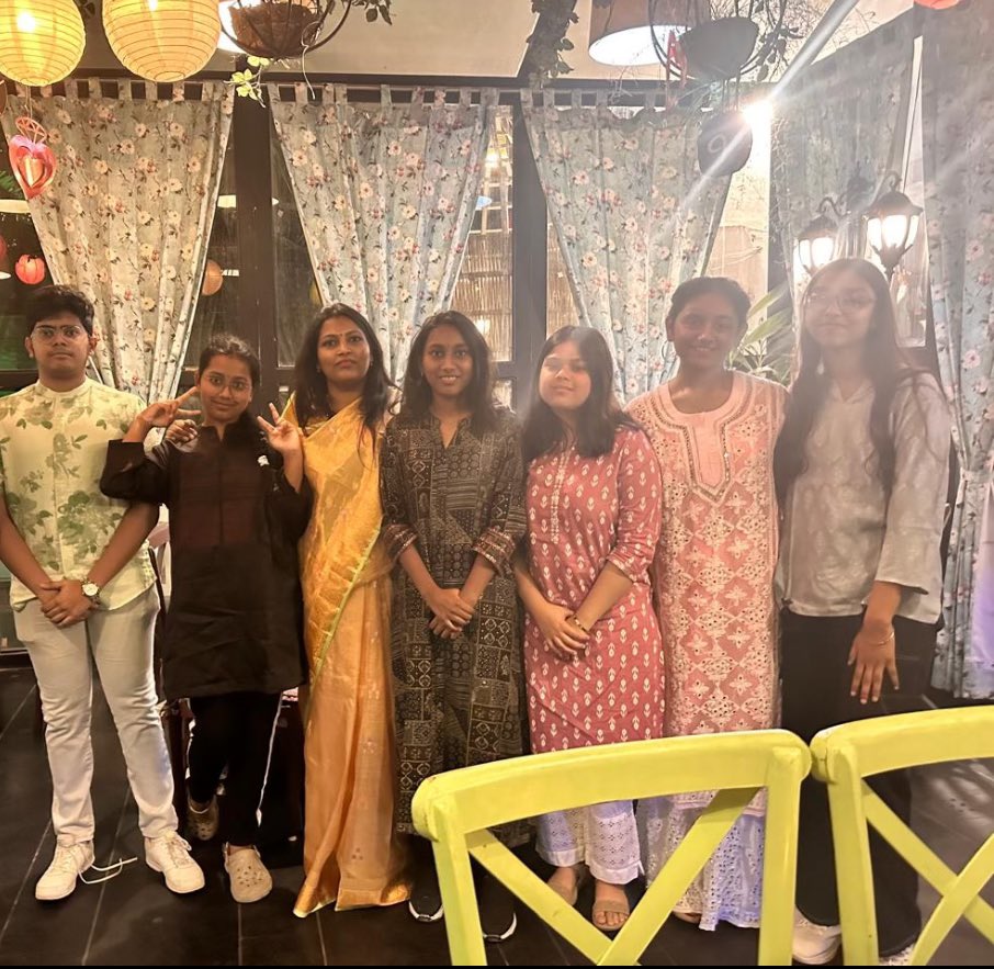 Celebrations with kids 🥰. wishing them Great success in all their future endeavours 😊💐🥰🙏🏽