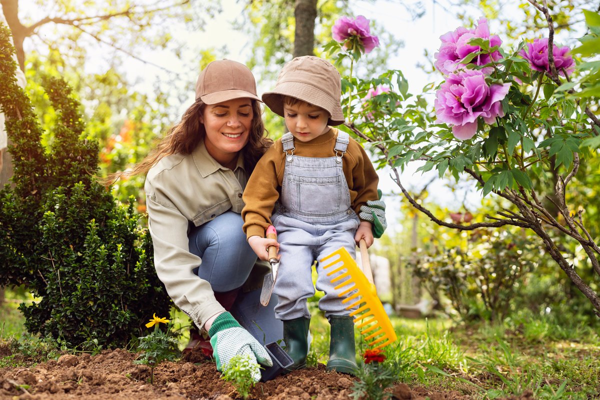 This #LoveATreeDay, plant your spring or summer garden! It is the perfect time of the year to get your garden started. Learn the ABCs of gardening with kids: k-p.li/3GahGD7. #ThrivingThursdays