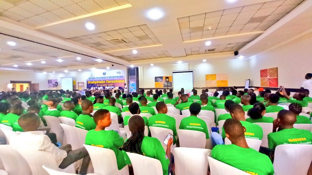 GashoraNYC's tweet image. None tariki ya 17/05/2024 urubyiruko ruhagarariye abandi muri @GashoraNYC  @GashoraBugesera bitabiriye inteko rusange kurwego rw'Akarere @BugeseraDistr