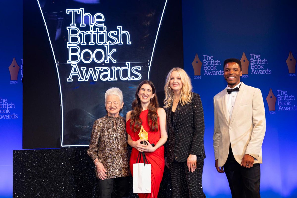 At The #BritishBookAwards Katherine Rundell won Author of the Year ✨

Find out more about the #Nibbies 👉thebookseller.com/awards/the-bri…