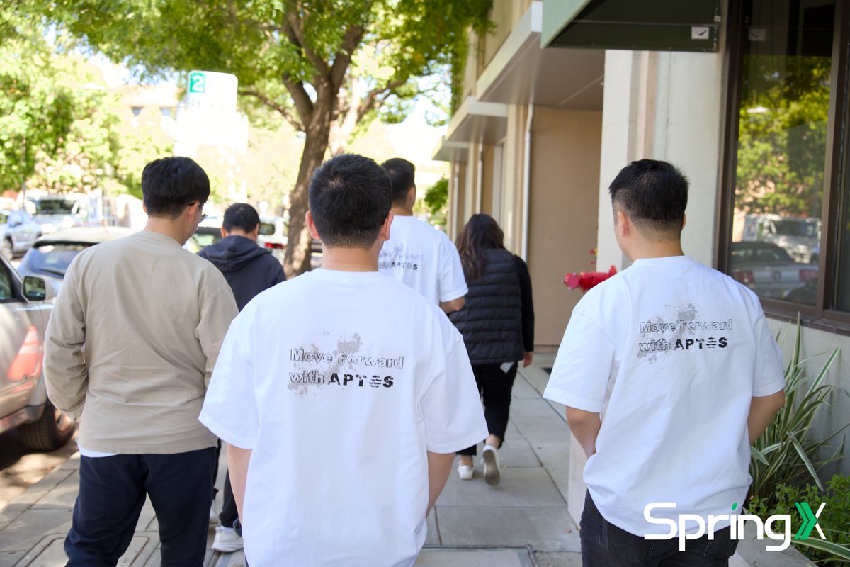 Today in Palo Alto, #SpringX MOVE founders met with members of @AptosLabs IRL. #Aptos is committed to fully supporting startup teams developing within the MOVE ecosystem, offering them with unparalleled support and resources! 🌐

Excited for our North America journey!