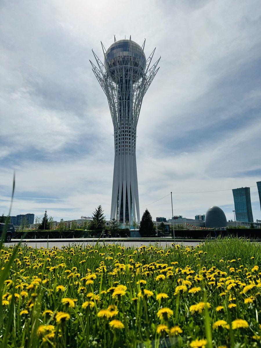 Baiterek tower. #VisitAstana #VisitKazakhstan #travel 📸 @bektejan