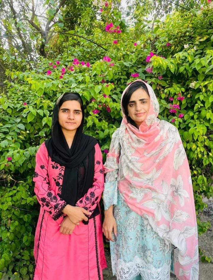 جہاں قومی تحریکوں کی قیادت خواتین کے حصے میں آئیں۔۔ وہاں کمزور ترین مرد  پر بھی انقلاب فرض بن جاتی ہے۔