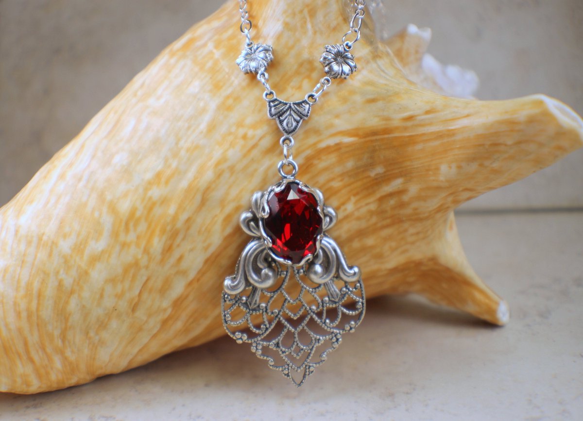 Red Swarovski Crystal Necklace tuppu.net/56a7a937 #Shopify #Char'sFavoriteThings #Victorian_pendant