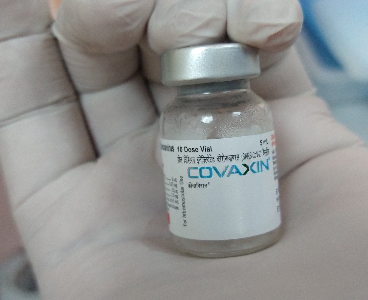 Covishield वैक्सीन के बाद अब #Covaxin भी सवालों के घेरे में आ गई है. एक स्टडी में पता चला है कि कोवैक्सीन लगवाने वाले लगभग एक तिहाई लोगों में 1 साल बाद सांस संबंधी इंफेक्शन, स्किन से जुड़ी बीमारियां और ब्लड क्लॉटिंग जैसे साइड इफेक्ट्स देखने को मिले है.
