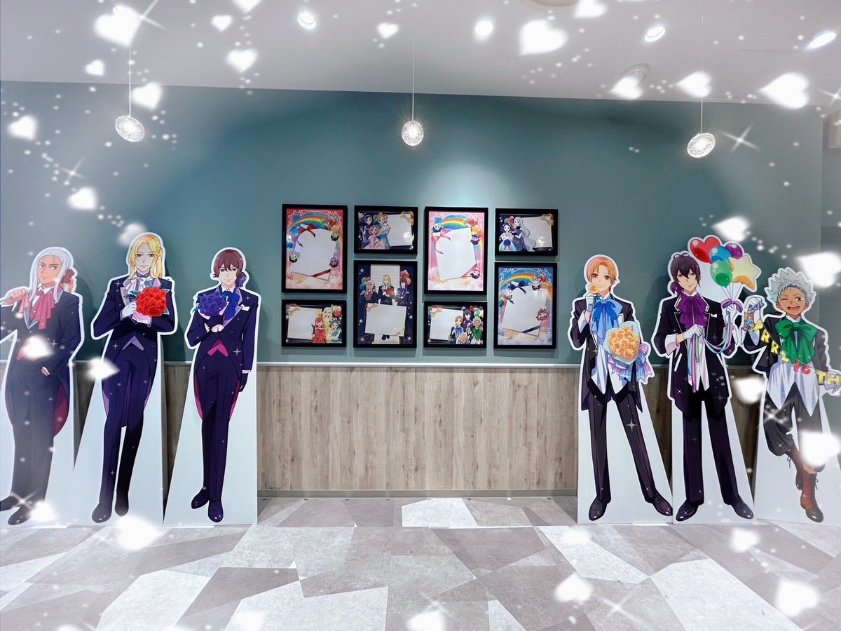 PrismStoneCafe's tweet photo. 【🌈プリティーリズム・レインボーライブ10周年展POP UP SHOP】

なんばマルイのドリンクスタンドではOverTheRainbowさんと三強の皆さんのパネルを展示しております✨
ぜひドリンクと一緒に写真を撮って楽しんでくださいね🎶

皆様のご来店お待ちしております🌈✨ https://t.co/piJRugfRjL