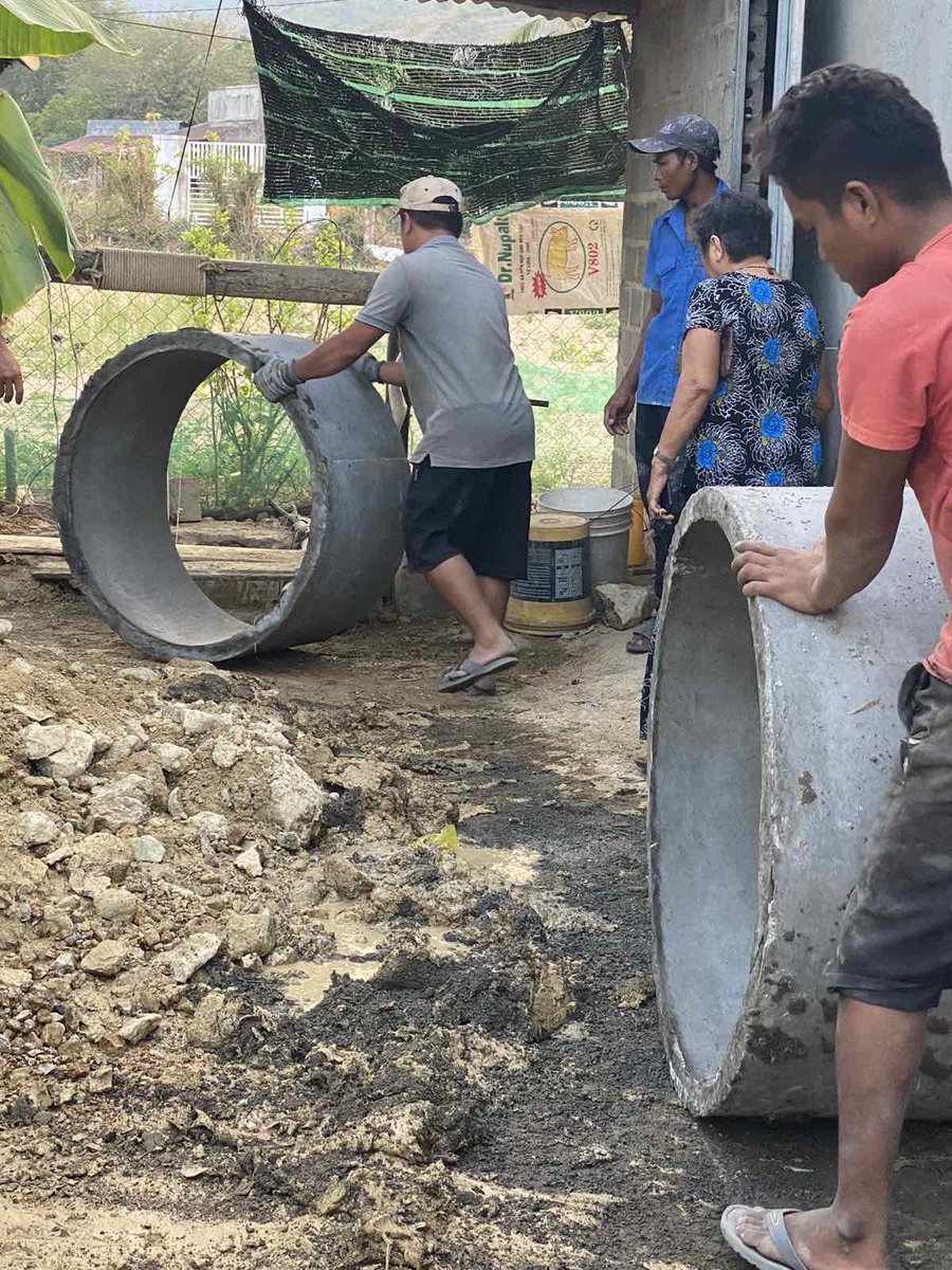 We built a new water well for the poor community near the Nhan Ai Orphanage! #charity #donations #volunteer #nonprofit #community #waterwell #lovingkindness #lovingkindnessvietnam #vietnam
