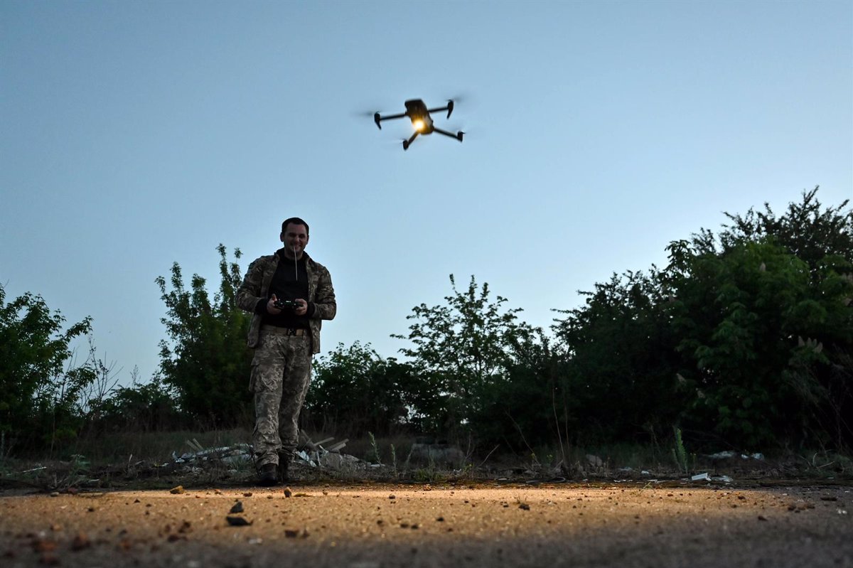 Un 'ataque masivo' de drones ucranianos provoca un corte de energía en la ciudad de Sebastopol sin que hayan sido notificadas víctimas hasta el momento tinyurl.com/3a2hra72