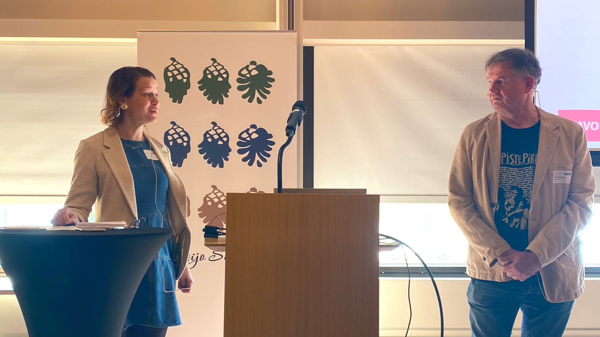 ”Jo perinteeksi muodostunut” Puijo Summit starttaa Kuopiossa aurinkoisessa säässä mahtavien juontajien <a href="/katiVhsarja/">Kati Vähäsarja</a> &amp; @jyriwuorisalo johdolla. ☀️💚 Hieno päivä tulossa ihmisen ja luonnon yhteisellä polulla! <a href="/SavoniaAMK/">SavoniaAMK</a> <a href="/POSELYkeskus/">Pohjois-Savon ELY</a> <a href="/pohjoissavo/">Pohjois-Savon liitto</a> <a href="/Kuopionkaupunki/">Kuopion kaupunki</a> #puijosummit