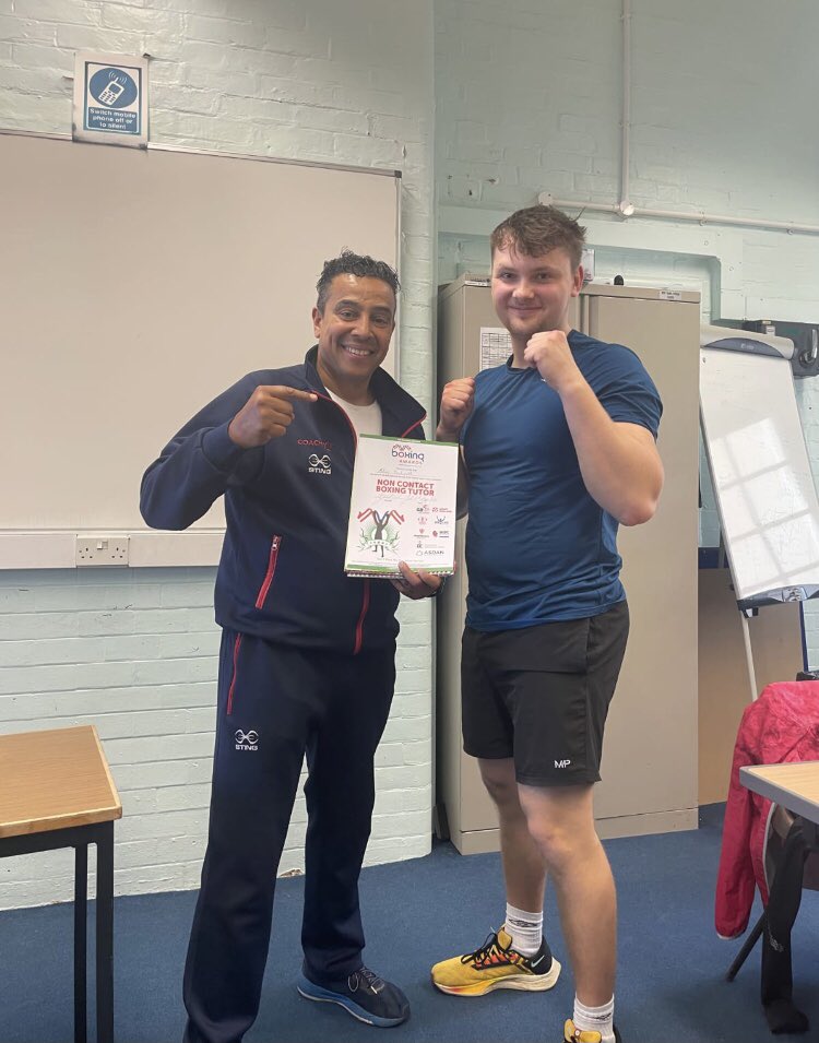 Huge thanks to @wightlinkferry, who have supported our coaches & #youthworkers to travel to Portsmouth for #Handball Level 1 & #Boxing Tutor courses.
This training means that even more #YoungPeople can access FREE community sport sessions.
#SportforDev @BoxingAwards #IsleofWight