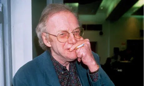 Remembering the terrific television dramatist and writer Dennis Potter who was born on this day in Berry Hill, Gloucestershire in 1935. He died in 1994. #DennisPotter #BerryHill #Gloustershire #PenniesFromHeaven #BlueRememberedHills #TheSingingDetective #BrimstoneAndTreacle