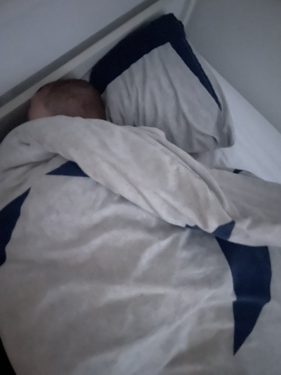 MissKay_HTS's tweet photo. After some relaxing time in the sensory room it’s an early night all round tonight! The @HawthornsPoplar boys are all tucked up! https://t.co/GEO6Sd7kWy