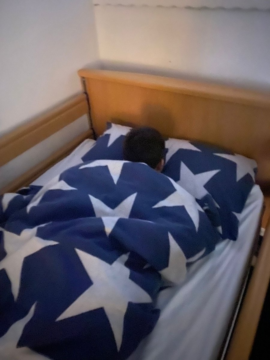 MissKay_HTS's tweet photo. After some relaxing time in the sensory room it’s an early night all round tonight! The @HawthornsPoplar boys are all tucked up! https://t.co/GEO6Sd7kWy