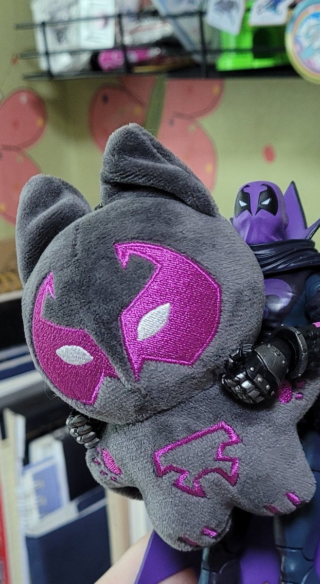 안녕하세요??? 오랜만입니다. 저는 그동안 비번을 찾지못하고있었답니다........
컴트는 로그인이되어있긴한데 어디이메일이랑 연동된건지도모르겠음
아래사진은 저의 근황입니다행복하세요