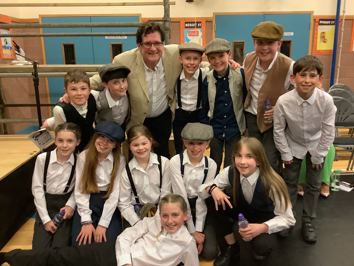 Meadow Bridge Primary School (@meadowbridgeps) on Twitter photo Congratulations to P7 who performed ‘The Boat Factory’ amazingly both evenings.
We were delighted to have the author, Dan Gordon <a href="/heresaclue2/">Dan Gordon</a> in our audience last night. <a href="/UlsterScotsAgen/">Ulster-Scots Agency</a> Congratulations to P7 who performed ‘The Boat Factory’ amazingly both evenings.
We were delighted to have the author, Dan Gordon <a href="/heresaclue2/">Dan Gordon</a> in our audience last night. <a href="/UlsterScotsAgen/">Ulster-Scots Agency</a>