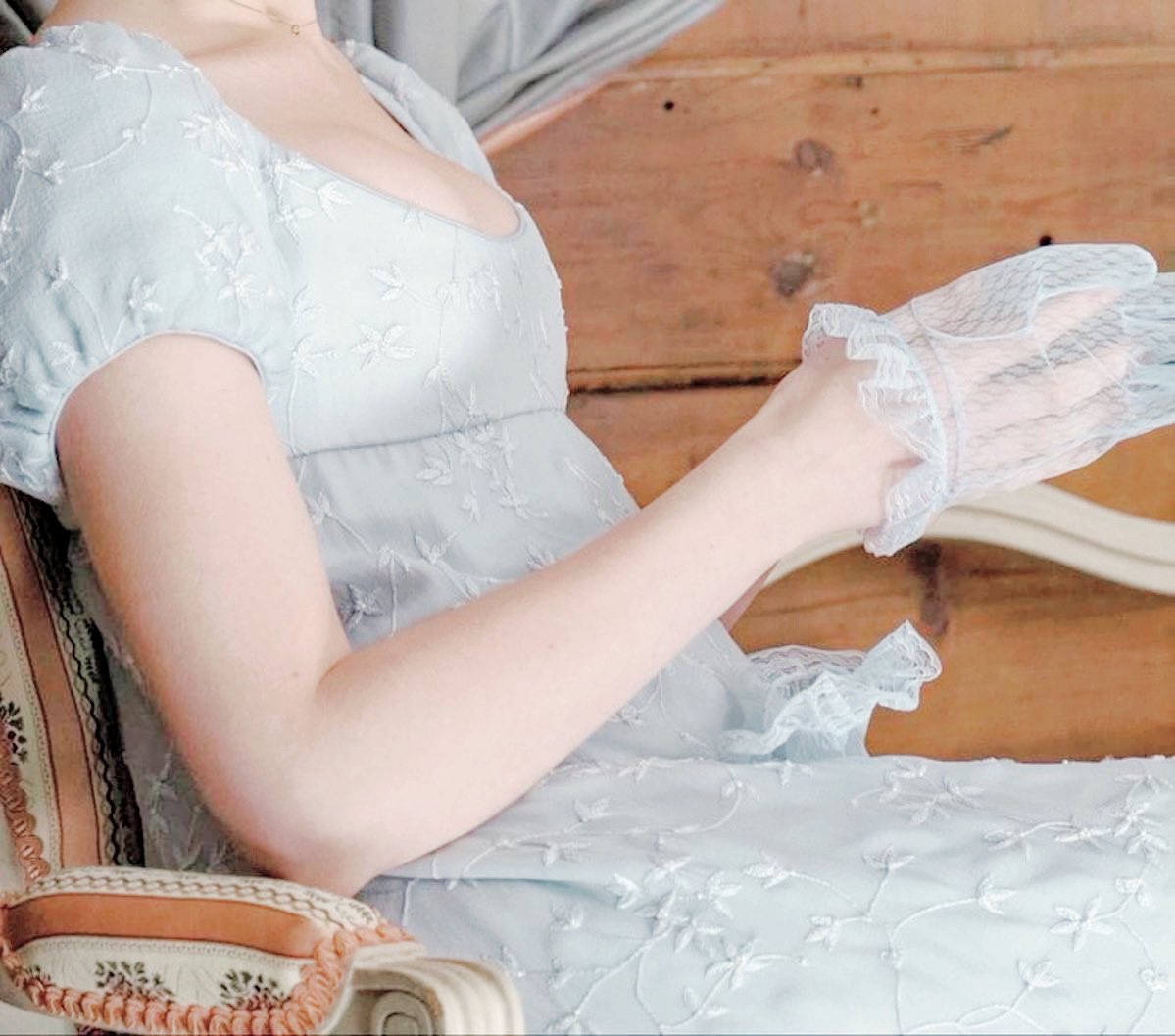 elsathesnowgirl's tweet photo. ᅠᅠ

                             𝐄𝐋𝐒𝐀  𝓐𝐑𝐄𝐍𝐃𝐄𝐋𝐋𝐄
           𝗍𝗁𝖾  𝓓𝒊𝒂𝒎𝒐𝒏𝒅  𝒐𝒇  𝒕𝒉𝒆  𝐬𝐞𝐚𝐬𝐨𝐧  ❄️
           𝗅𝗂𝗏𝗂𝗇𝗀 𝗂𝗇 1815 ( 𝖻𝗋𝗂𝖽𝗀𝖾𝗋𝗍𝗈𝗇 𝖺𝗎 )

ᅠᅠ https://t.co/pFM5mJhgx7