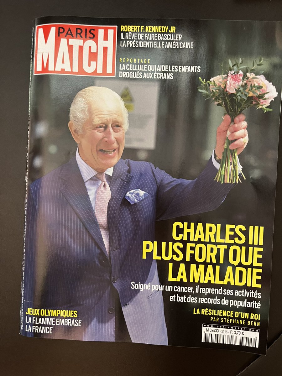 Parution, dans <a href="/ParisMatch/">Paris Match</a>, d’un article restranscrivant quelques moments de nos échanges avec la philosophe <a href="/SophieGalabru/">Sophie Galabru</a>, autour du thème : « Famille(s), je vous hais : le droit face aux nouveaux modes de famille », dans le cadre du club du droit du <a href="/Notaires_CSN/">Notaires de France</a>