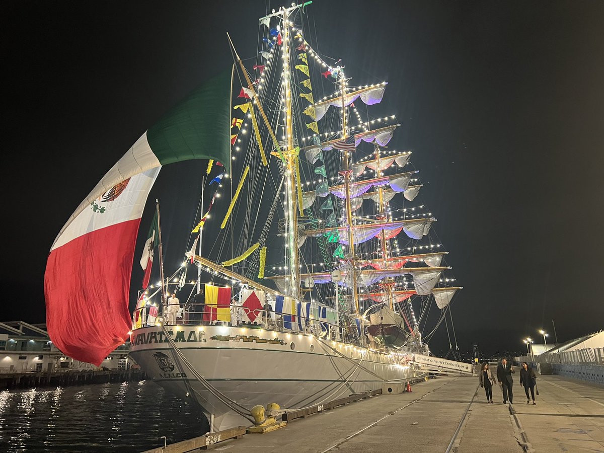 andybpp's tweet image. Welcome 🇲🇽Naval tall ship Cuauhtemoc to 🇺🇸. Thank you Ambassador Alicia Kerber @ConsulMexSdi @sd_fdn @BorderBuzz