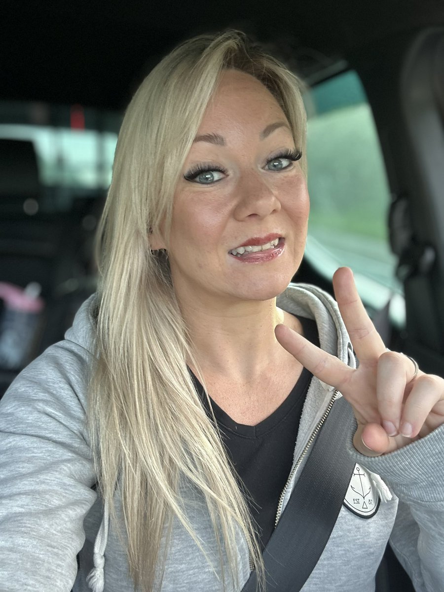 I’m in the car on my way to the airport.
Germany Düsseldorf I’m coming for you!

🫵🏻💋🥳💪✈️🤼‍♀️🦶🏻😃🫶🎉😈🤸🏼‍♀️🇩🇪