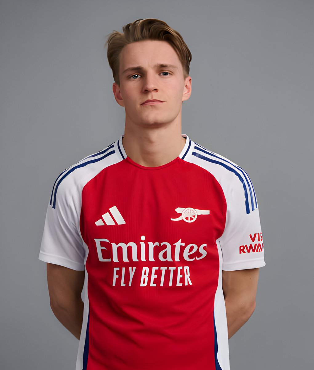 ARSENAL PLAYERS/SQUAD ROCKING THE 2024/2025 HOME KIT. A THREAD

1. Martin Odegaard (c)