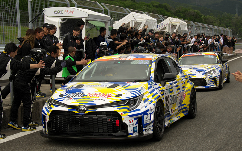 近藤真彦選手とモリゾウ選手らが水素カローラで富士24時間レース参戦 car.watch.impress.co.jp/docs/news/1592… #モリゾウ #近藤真彦