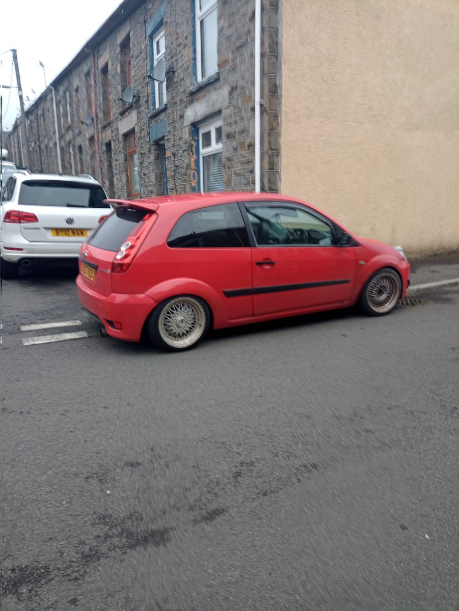 alingram13's tweet photo. @swpolice Causing an obstruction this morning. Vans blasting horns since early hours.  Bottom of Margaret street on junction to Cynon Street Aberaman CF456SG https://t.co/n2f9z6YFVZ