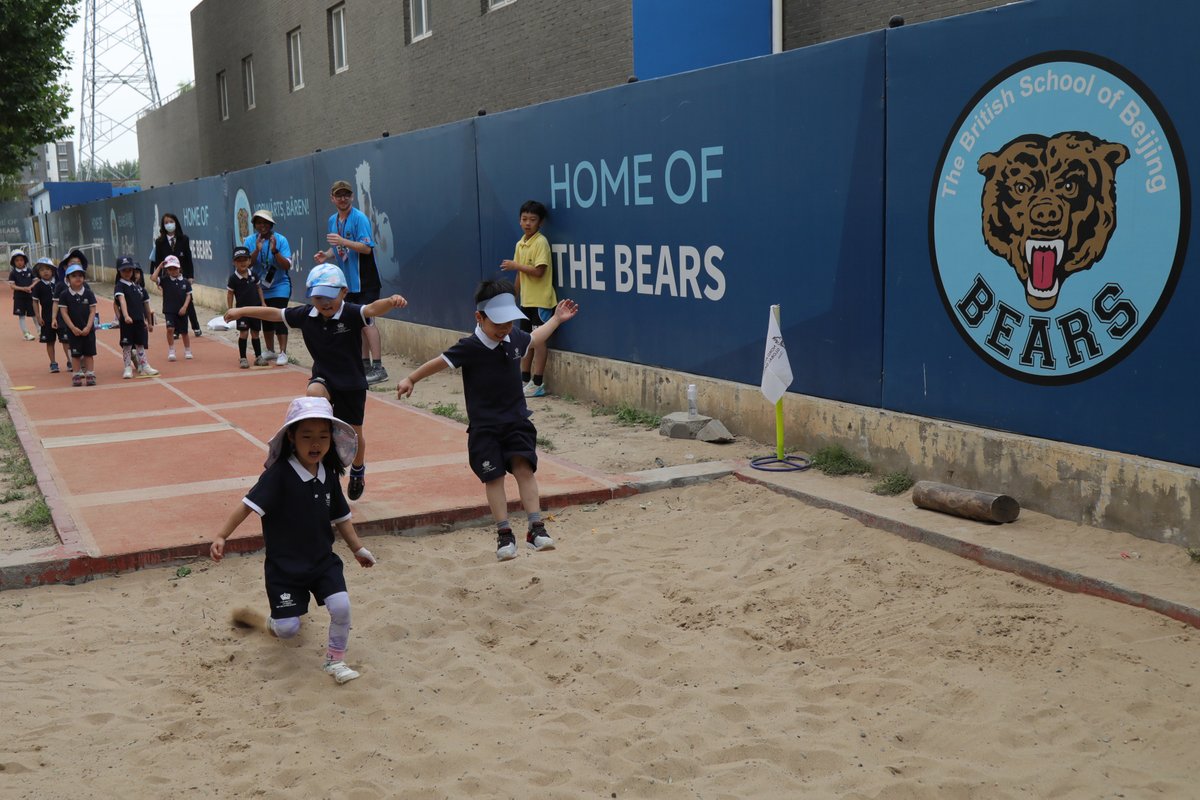 BSB_Shunyi's tweet image. Early Years Sports Day - lots of smiles and everyone had a go at all the activities. Special Thanks to Secondary Students who helped looked after our youngest students, Great Teamwork!
#CreateYourFuture #NordAngliaEducation #BSBShunyi #NAEBeAmbitious