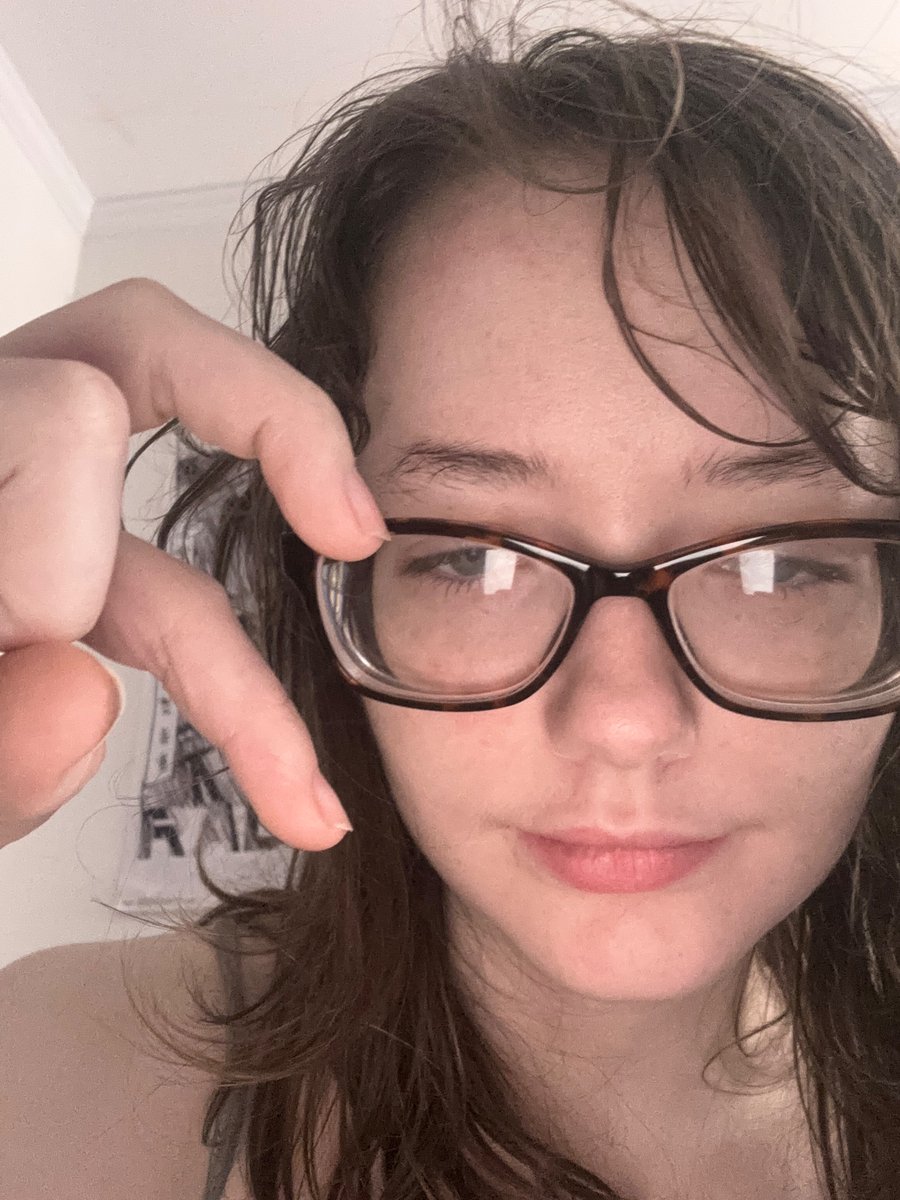 anorexcie's tweet photo. mmmmwahs https://t.co/24JAtTbThI