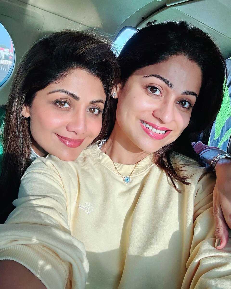 #ShamitaShetty shares an adorable picture with Sister #ShilpaShetty..