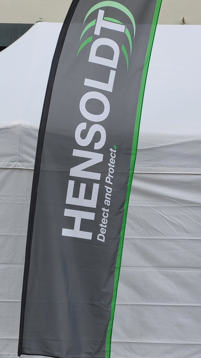 Shodan21's tweet image. Eine Handvoll Aktionäre warten auf den Einlass samt strenger Sicherheitskontrolle um 9:00.

#Hensoldt #DetectAndProtect