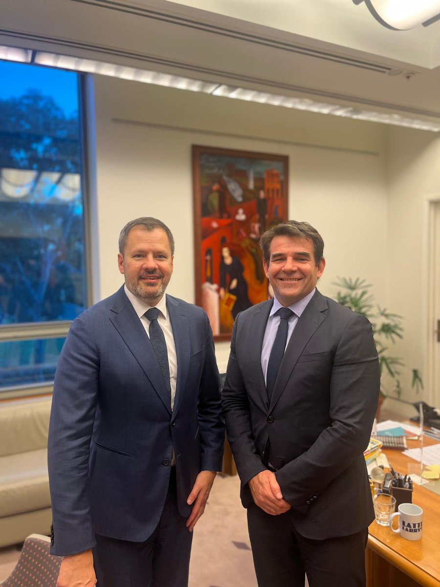 CEO Tim Harris caught up for a 1-1 meeting with Ed Husic, following the release of the 2024/25 Federal Budget. They spoke about the critical importance of energy storage to the energy transition, and the initiatives that will be made available to enable companies to scale up.